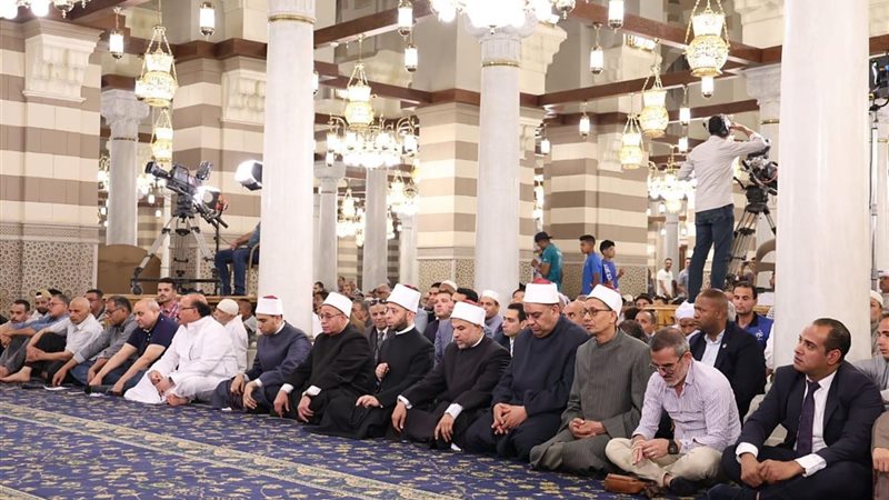 وزير الأوقاف بمسجد