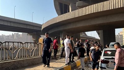 مصرع شخصين إثر سقوط دراجة بخارية من أعلى الدائري بترعة المريوطية 