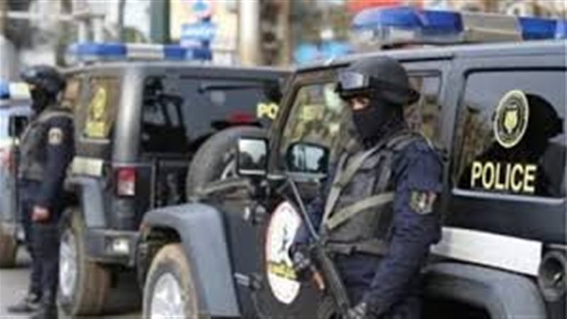  ضبط شنطتين بداخلهما