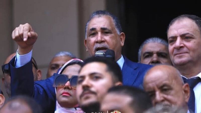 نقيب المحامين