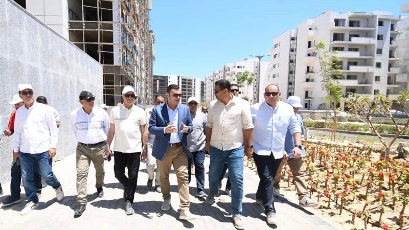 وزير الإسكان