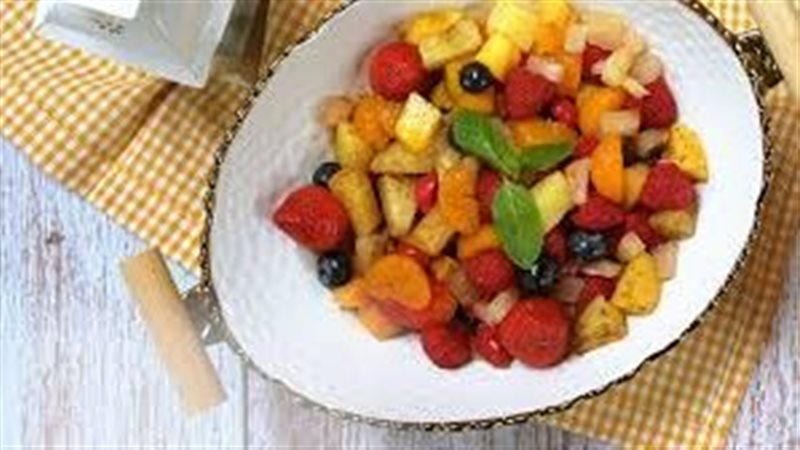  طبق مزيج الفواكه