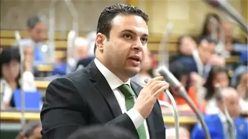 عبدالمنعم إمام