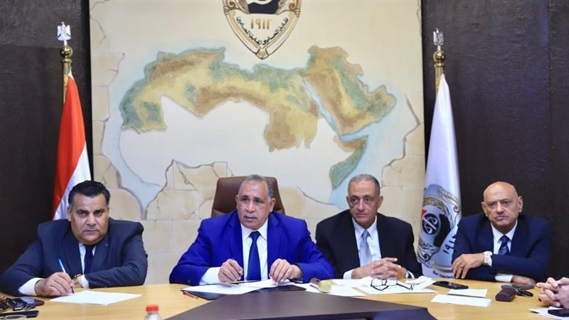نقيب المحامين