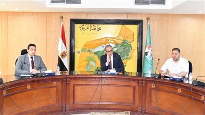 محافظ الفيوم يتابع معدلات الآداء بملفات التقنين والرد على المتغيرات المكانية