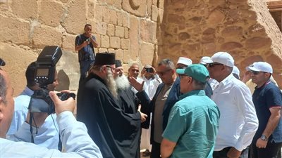 وفد برلماني يتفقد مشروع 