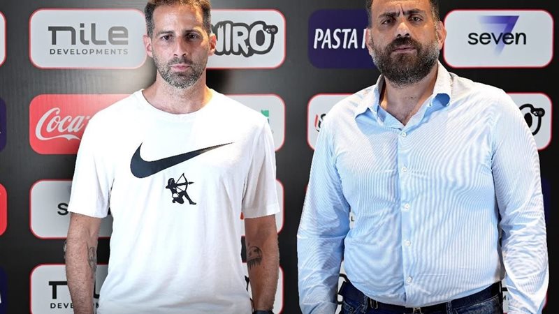 جون إدوارد مع المدرب
