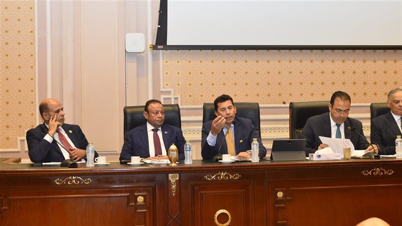 وزير الرياضة في مجلس