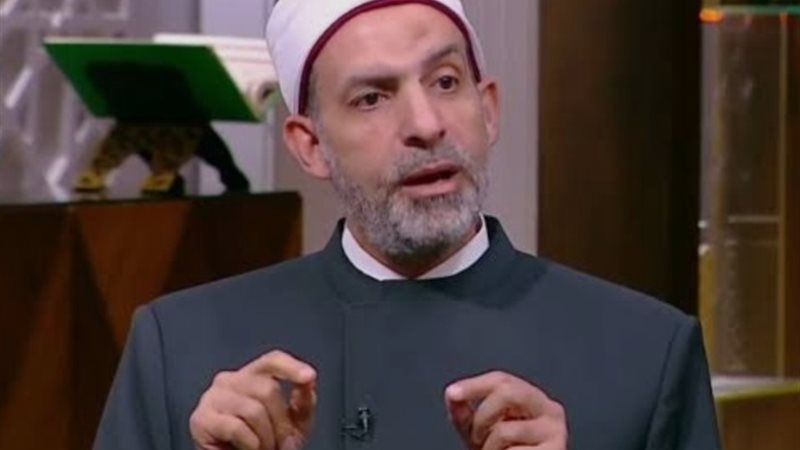 الدكتور علي فخري