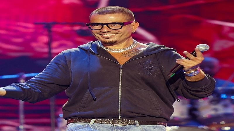 المطرب عمرو دياب