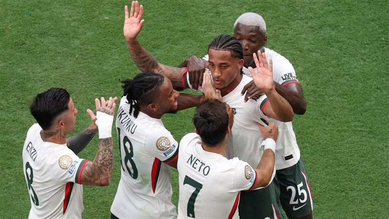 جواو بيدرو يعتذر