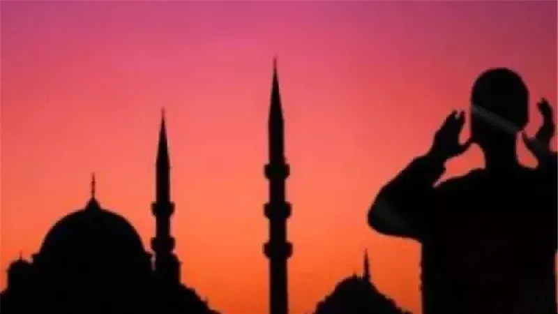 الأذان