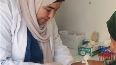 رعاية صحية مجانية لأهالي الجناين: قافلة طبية تخدم 781 مواطنًا في السويس