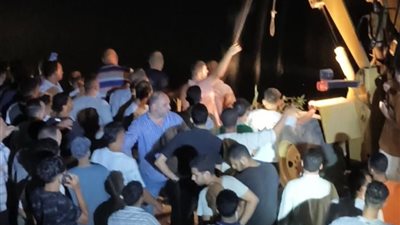 مصرع سيدتين إثر سقوط سيارة بنهر النيل بمنطقة منشأة القناطر 