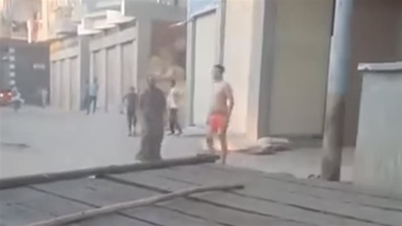 اثناء قيامه بالتعدى