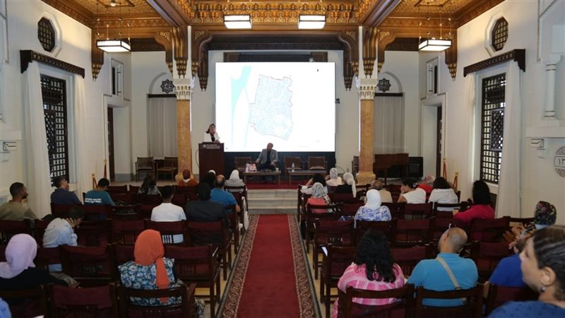 الندوة 