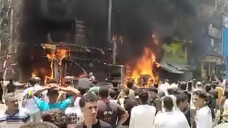 حريق مطاعم متجاورة
