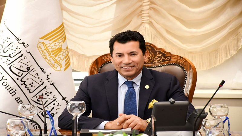 الدكتور أشرف صبحي