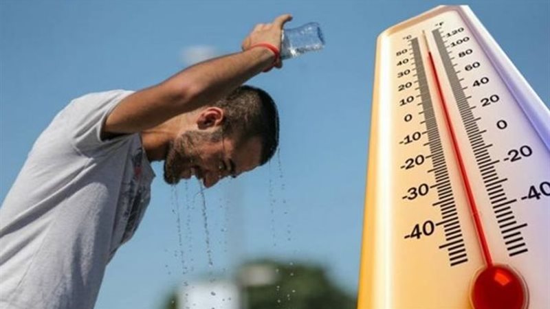 طقس حار ...تعبيرية