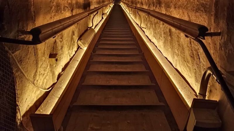 تحديث إضاءة الأهرامات