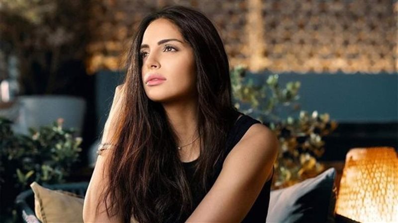 الفنانة أمال ماهر