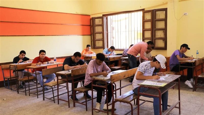 طلاب الثانوية