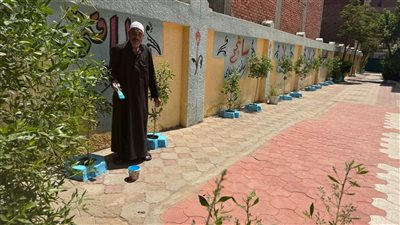 وكيل تعليم الفيوم يشيد بتفعيل مبادرة تشجير مدارس إطسا داخل المحافظة