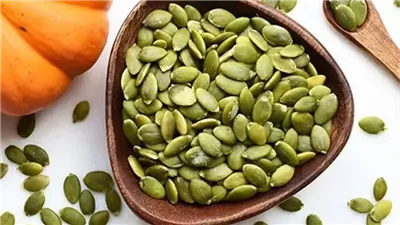 فوائد مذهلة لبذور اليقطين وكيفية تناولها يوميًا بسهولة وأمان 