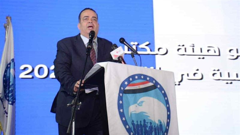 عصام هلال 