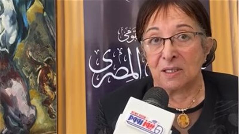 سميرة عبدالعزيز 