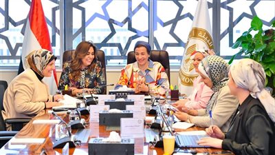 منال عوض وياسمين فؤاد تباشران إجراءات تسليم وتسلم ملفات وزارة البيئة   