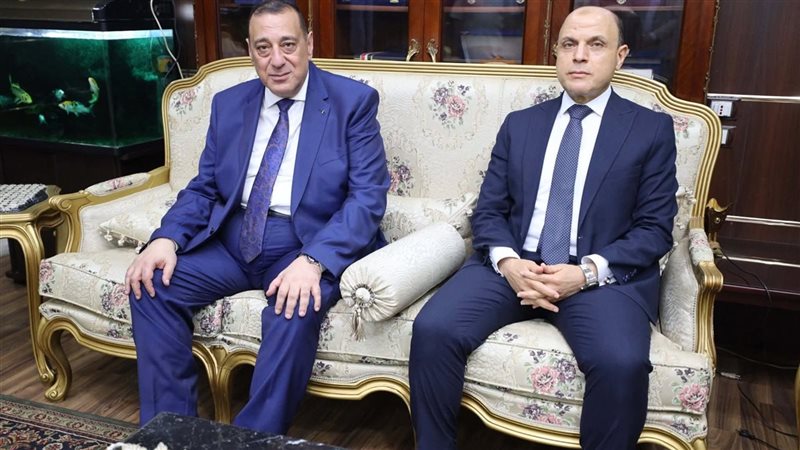 محافظ كفرالشيخ ومدير