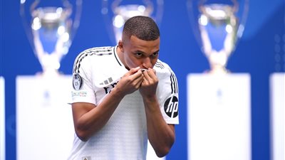 هل تعود لعنة الرقم 10؟ مبابي يرث قميص مودريتش في ريال مدريد