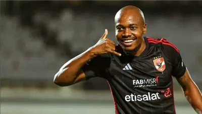 الزمالك يجدد مفاوضاته مع بيرسي تاو.. وترحيب مبدئي من جانب اللاعب 