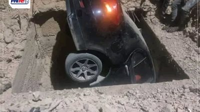 نجاة بأعجوبة.. سقوط سيارة في 