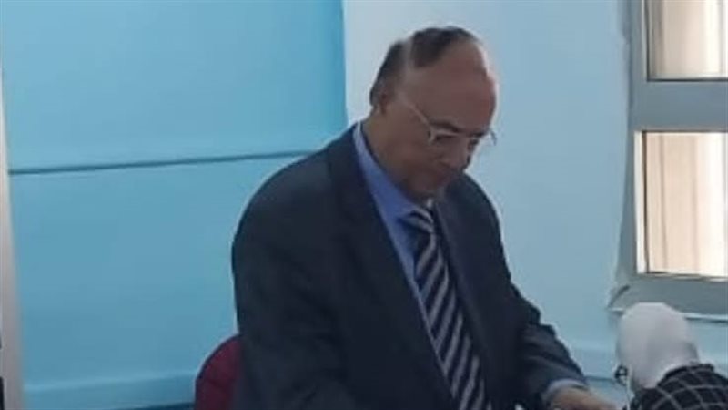 السفير محمود كارم