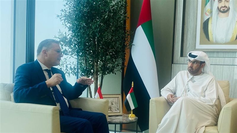 وزير البترول يلتقي