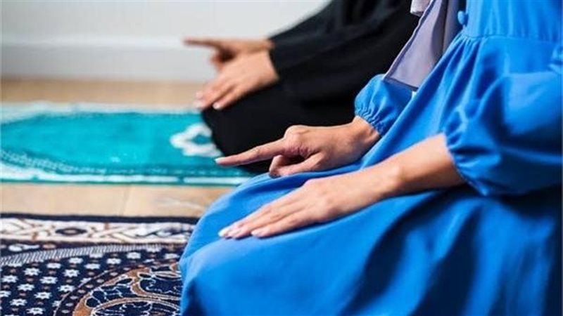 إمامة المرأة