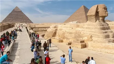 الإيرادات السياحية.. شريان حيوي لدعم النقد الأجنبي في مصر