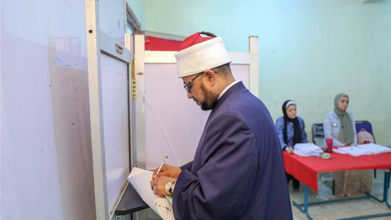 الأمين العام للمجلس