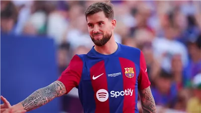 النصر السعودي يضم نجم برشلونة لموسم مع خيار التمديد 