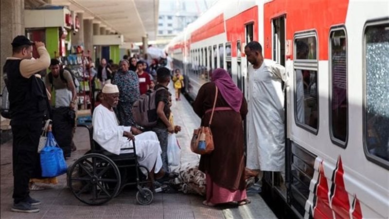 خلال توافد الأشقاء