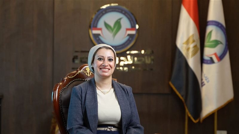 الدكتورة إيناس دويدار