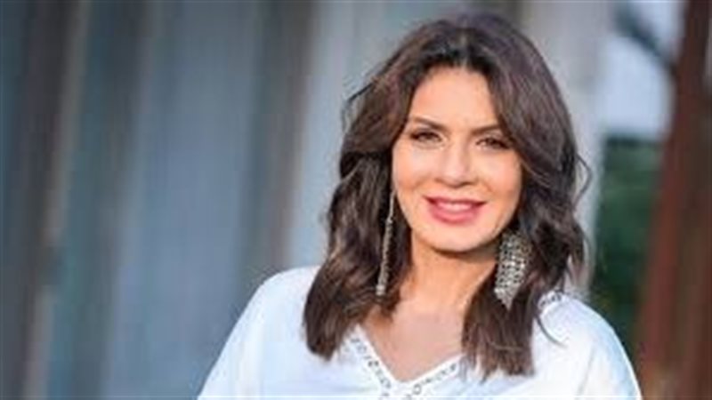 نجلاء بدر
