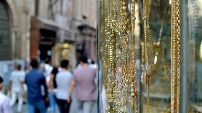 سعر الذهب يستقر في