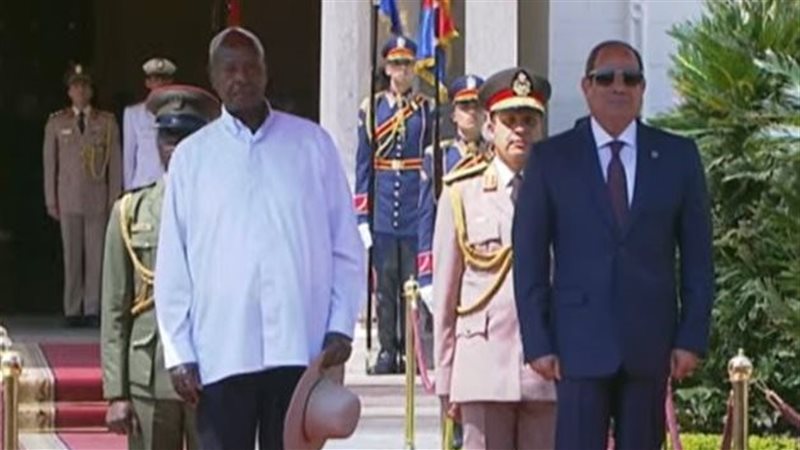 السيسي ونظيره الأوغندي