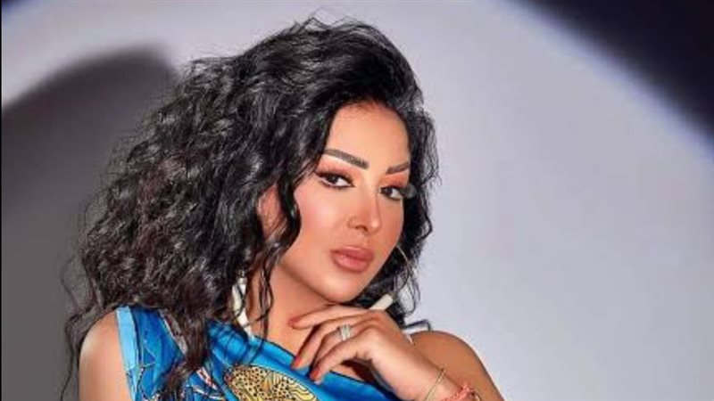 شاهيناز