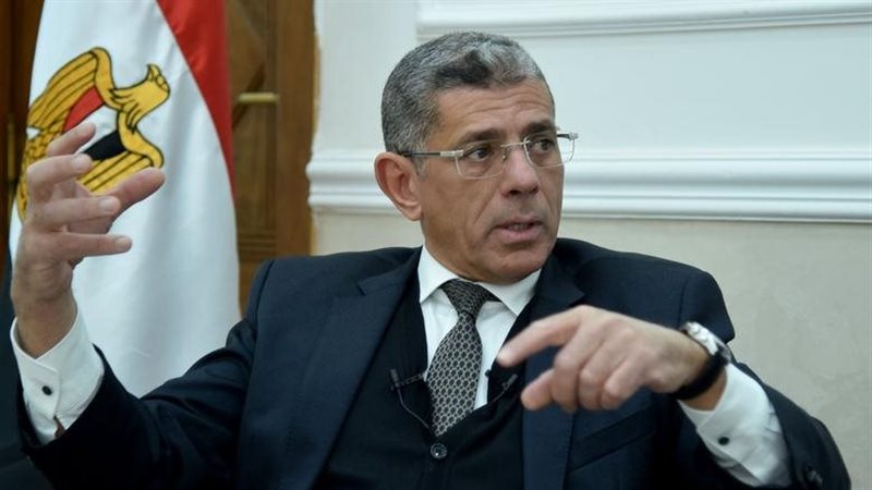 الدكتور شريف صدقي،