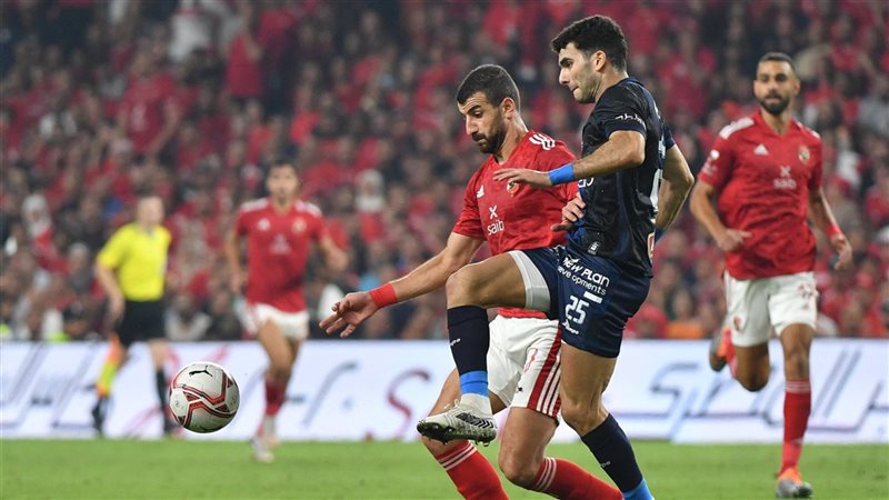 لاعبي الاهلي والزمالك