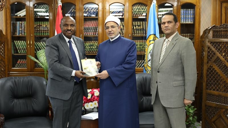 رئيس جامعة الأزهر